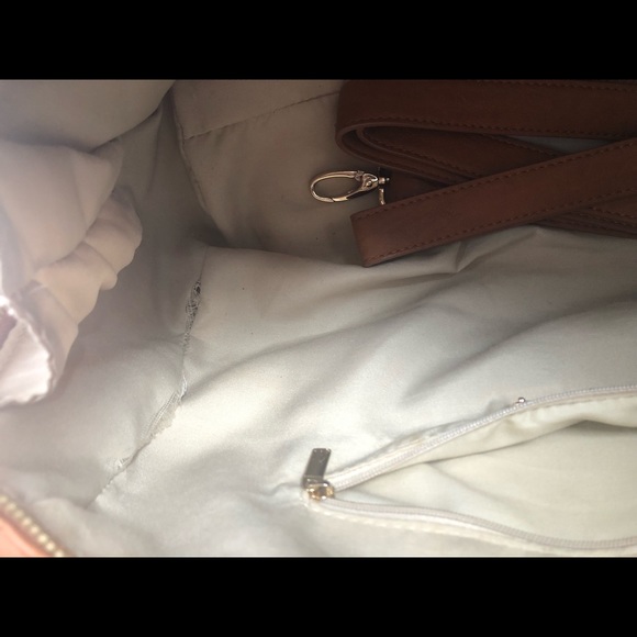 White and tan floral print handbag with gold stone - Picture 4 of 7